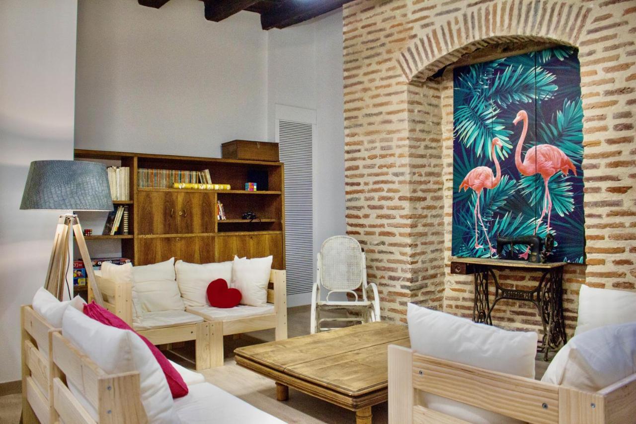 Quartier Leon Hostel Jabalquinto Exterior photo
